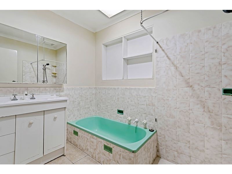 13 Highland Drive, Ridgehaven SA 5097