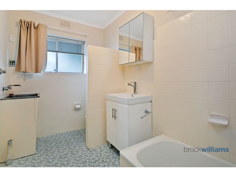 7/2 Old Beach Road, Brighton SA 5048