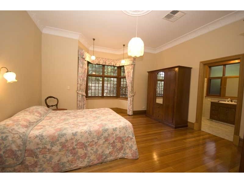 8 Fernleigh Avenue, Beaumont SA 5066