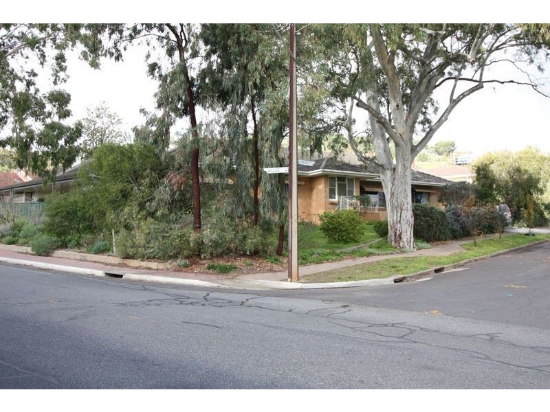 1 & 2/24 Gilles Road, Glen Osmond SA 5064