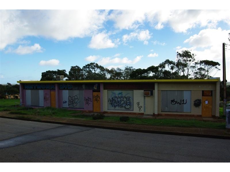 31, 35, 37 Robert Court, Para Hills SA 5096