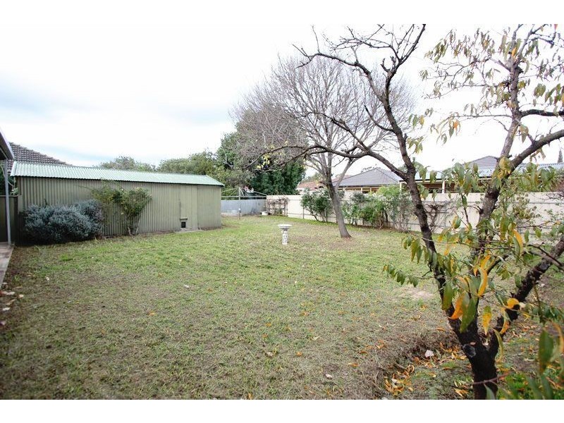 67 Ascot Avenue, Vale Park SA 5081