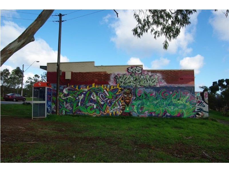 31, 35, 37 Robert Court, Para Hills SA 5096