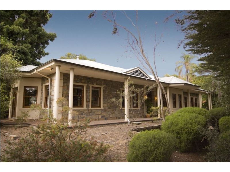 8 Fernleigh Avenue, Beaumont SA 5066