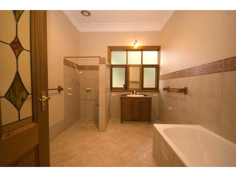 8 Fernleigh Avenue, Beaumont SA 5066