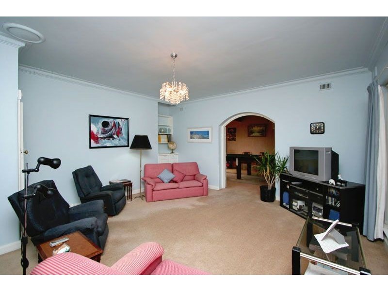 17 Carruth Road, Torrens Park SA 5062