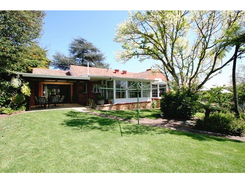 17 Carruth Road, Torrens Park SA 5062