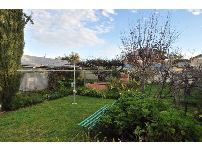 15 Ascot Ave, Vale Park SA 5081