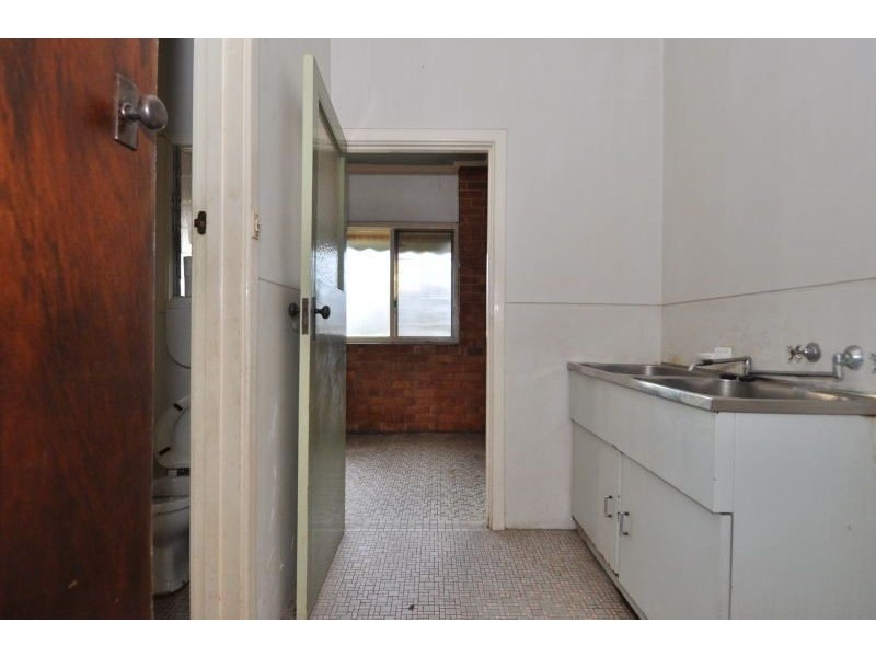 15 Ascot Ave, Vale Park SA 5081