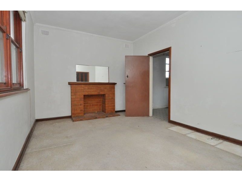 15 Ascot Ave, Vale Park SA 5081