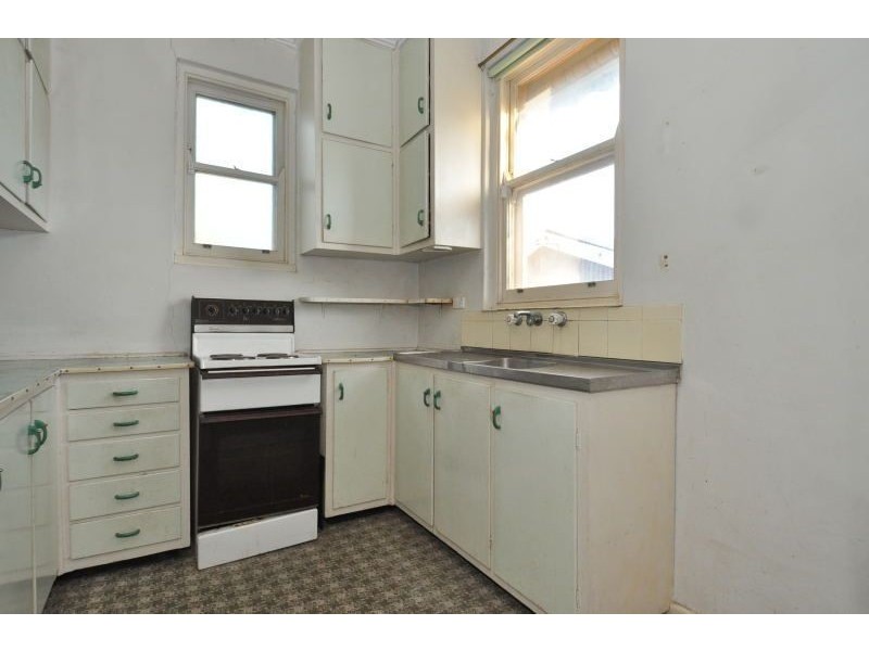 15 Ascot Ave, Vale Park SA 5081