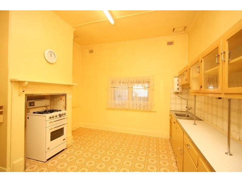 5 Baker Street, Birkenhead SA 5015