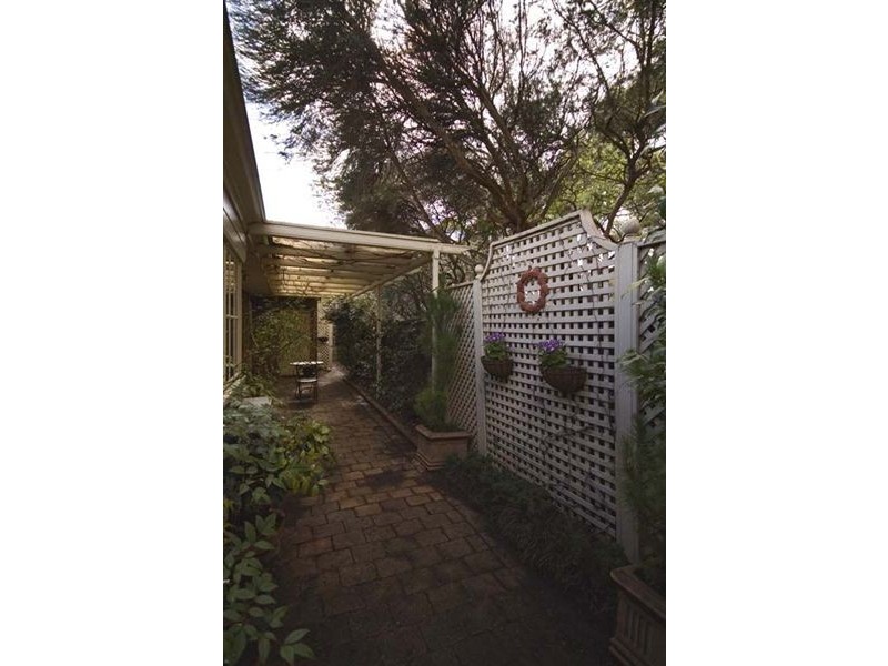 52 Inverness Avenue, St Georges SA 5064