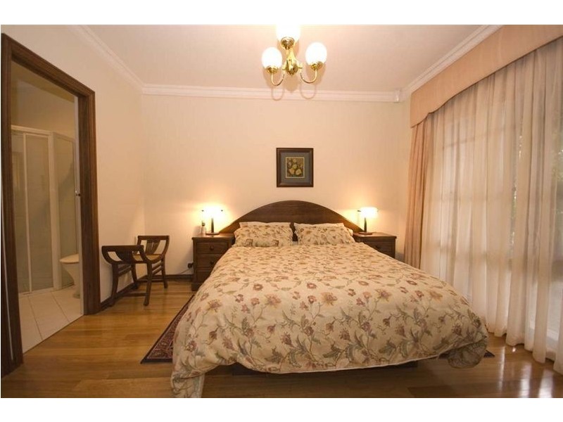 52 Inverness Avenue, St Georges SA 5064