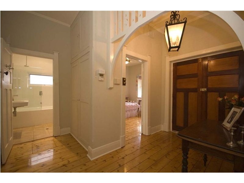 33 Churchill Road, Prospect SA 5082