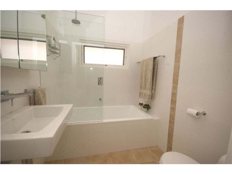 33 Churchill Road, Prospect SA 5082