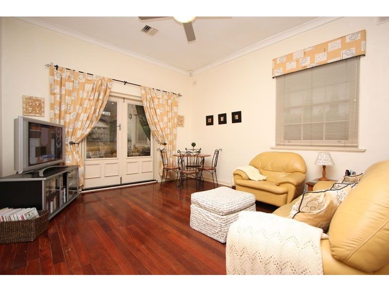 2 Penarth Avenue, Beaumont SA 5066