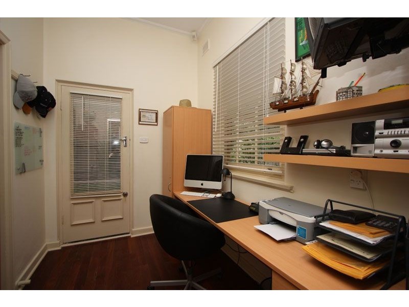 2 Penarth Avenue, Beaumont SA 5066