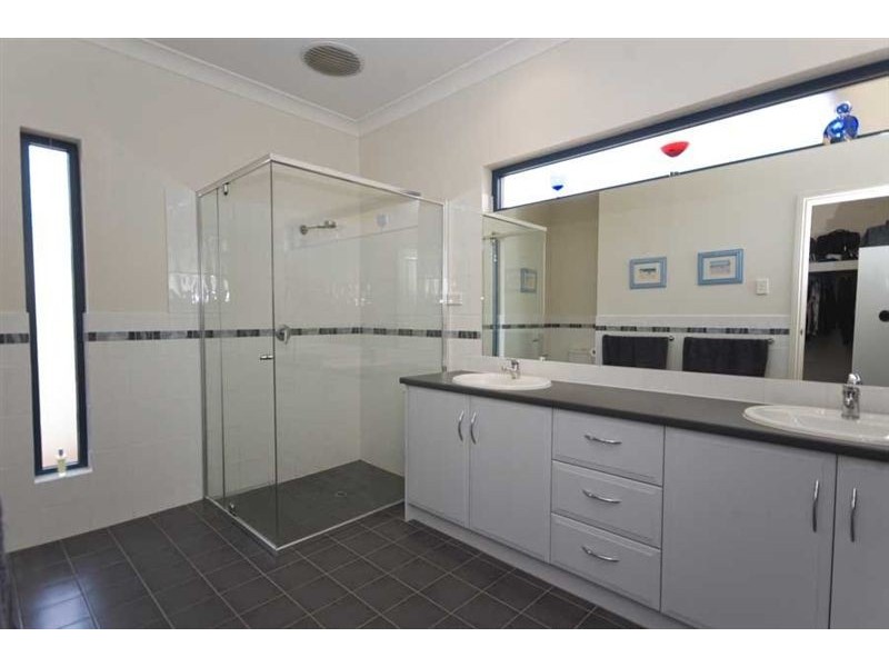 17 Coach House Drive, Teringie SA 5072