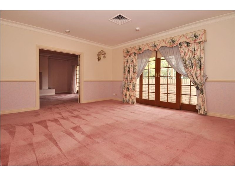 37 Shakespeare Avenue, Tranmere SA 5073