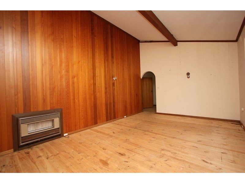 55 Waitara road, Banksia Park SA 5091