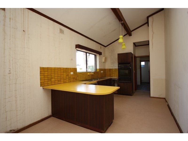 55 Waitara road, Banksia Park SA 5091