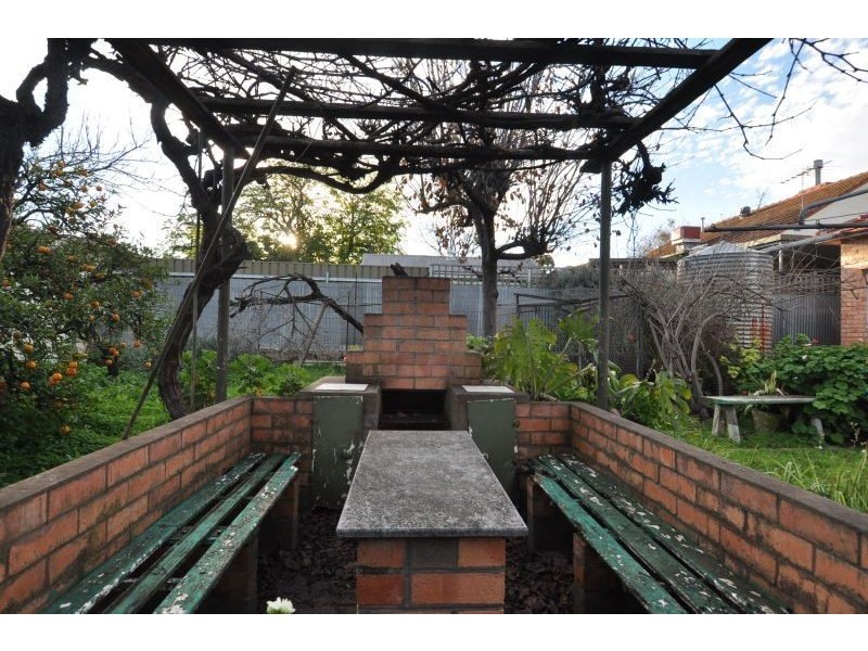 15 Ascot Avenue, Vale Park SA 5081