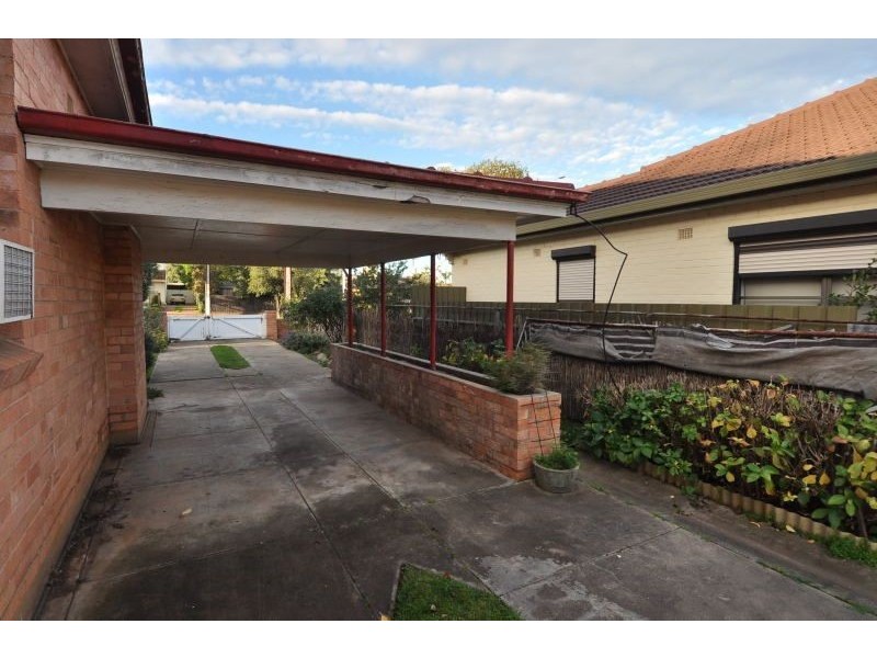 15 Ascot Avenue, Vale Park SA 5081