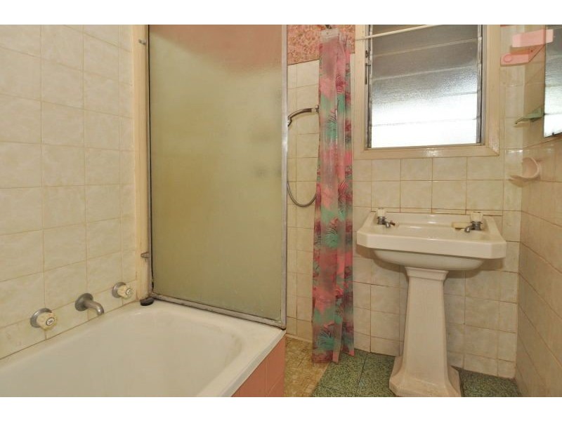 15 Ascot Avenue, Vale Park SA 5081