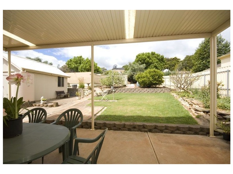 8 Burton Avenue, Beaumont SA 5066