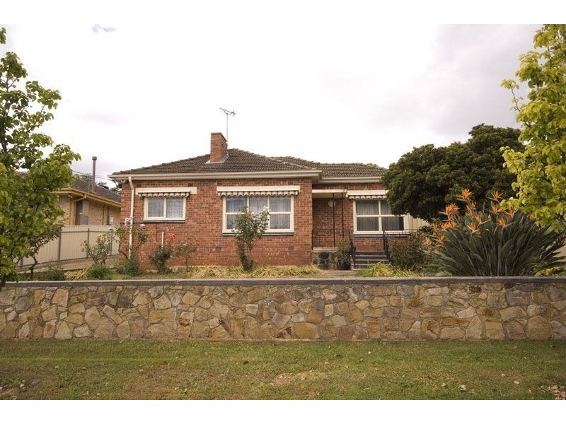 8 Burton Avenue, Beaumont SA 5066