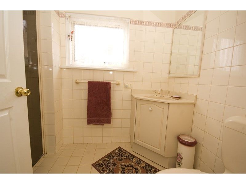 8 Burton Avenue, Beaumont SA 5066