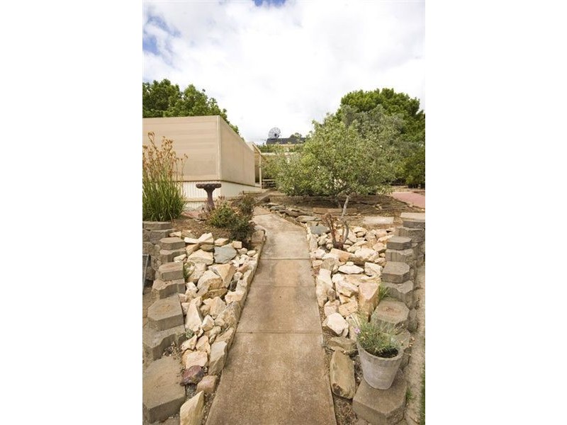 8 Burton Avenue, Beaumont SA 5066