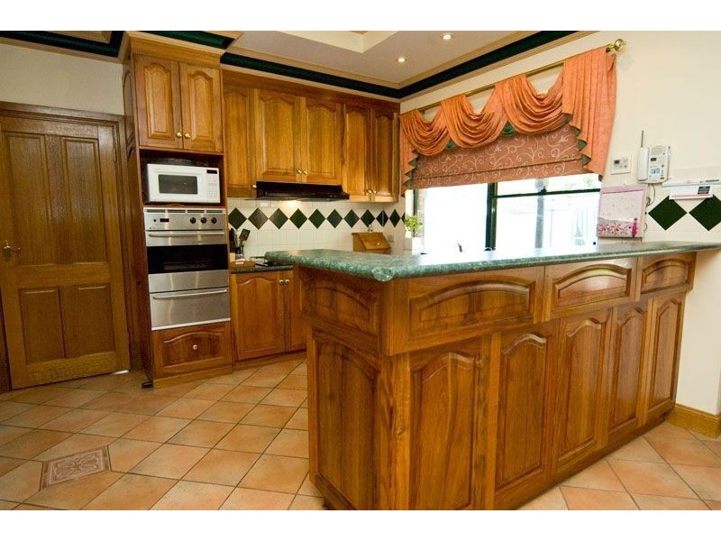 6 The Promenade, Highbury SA 5089