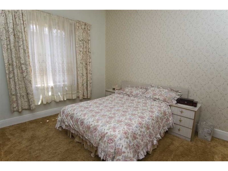 11 Hurtle Street, Croydon SA 5008