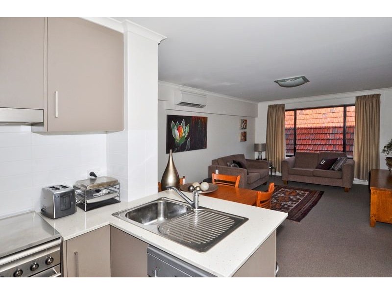 7/18 Broadway, Glenelg South SA 5045