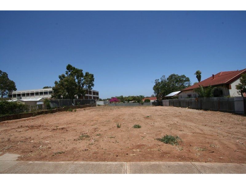 1 St Clements Street, Blair Athol SA 5084