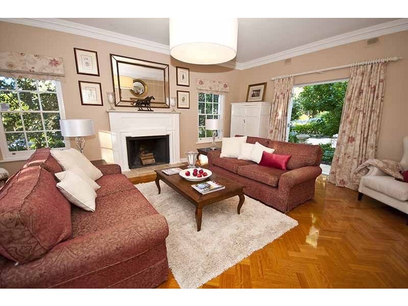 15 Glen Street, Crafers West SA 5152