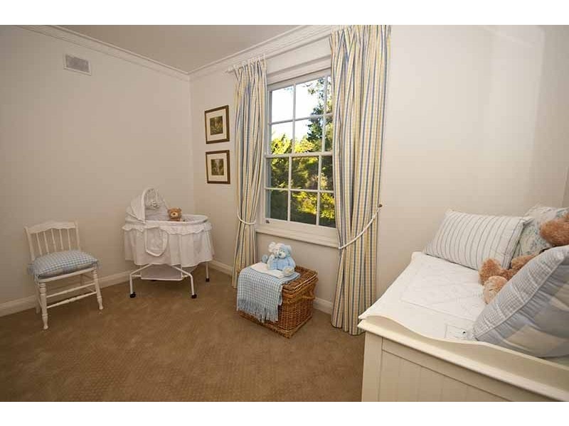 15 Glen Street, Crafers West SA 5152