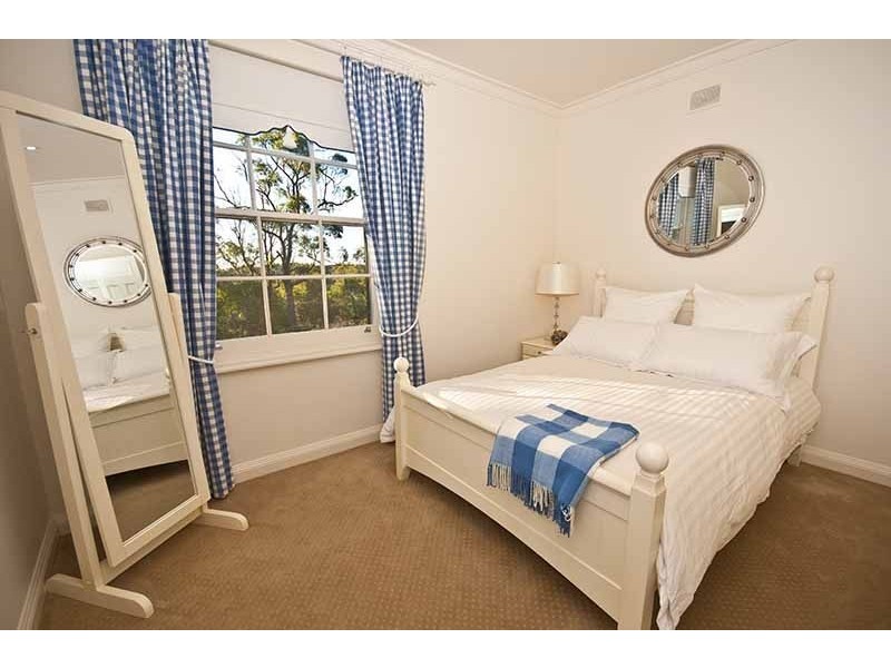 15 Glen Street, Crafers West SA 5152