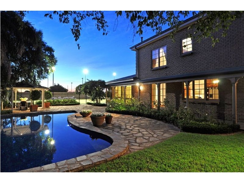 12 Gillard Drive, Rosslyn Park SA 5072