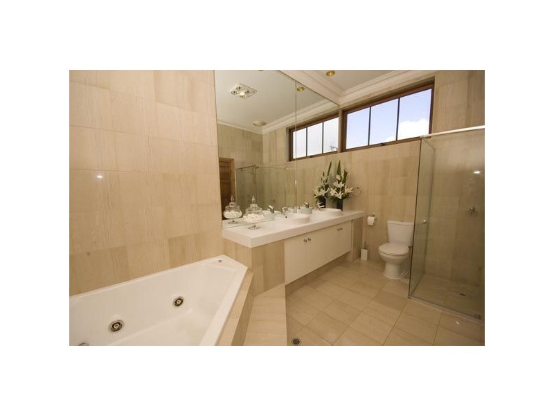 12 Gillard Drive, Rosslyn Park SA 5072