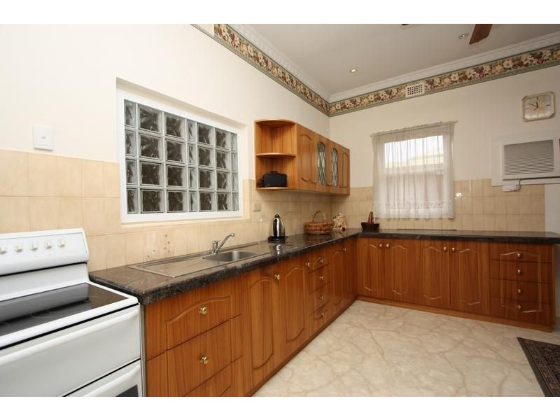 1 Holbrooks Road, Flinders Park SA 5025