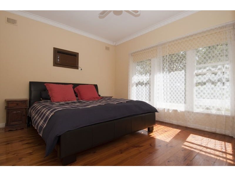 12 Emily Avenue, Clapham SA 5062