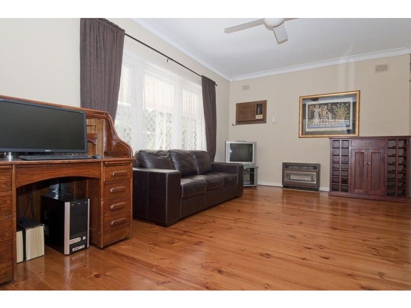 12 Emily Avenue, Clapham SA 5062