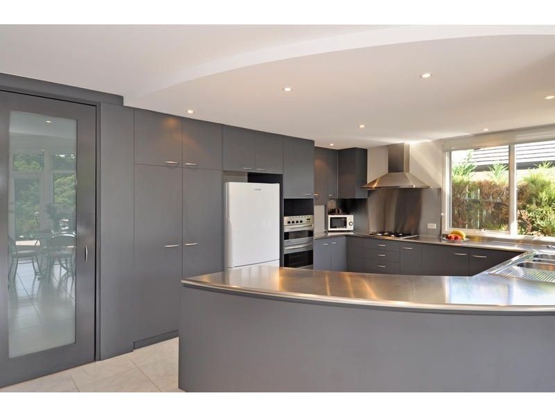 14b St Albans Drive, Burnside SA 5066