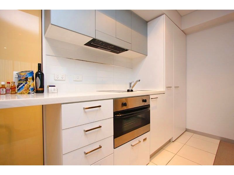 704/102-105 North Terrace, Adelaide SA 5000