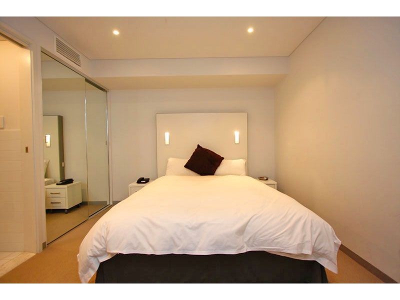 704/102-105 North Terrace, Adelaide SA 5000