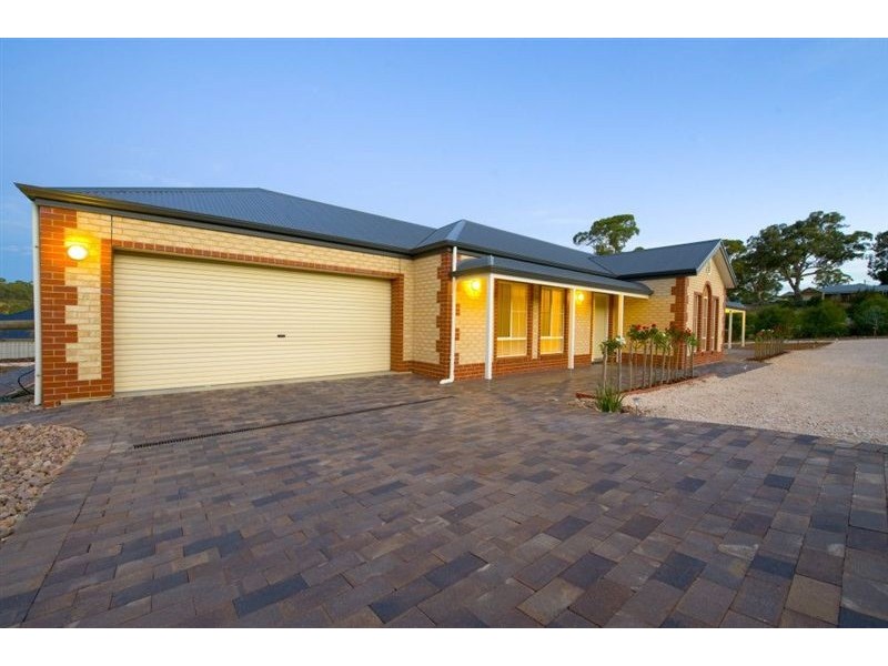 25 Claret Ash Drive, Mount Barker SA 5251