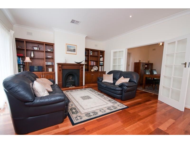 26 Sturt Place, Beaumont SA 5066